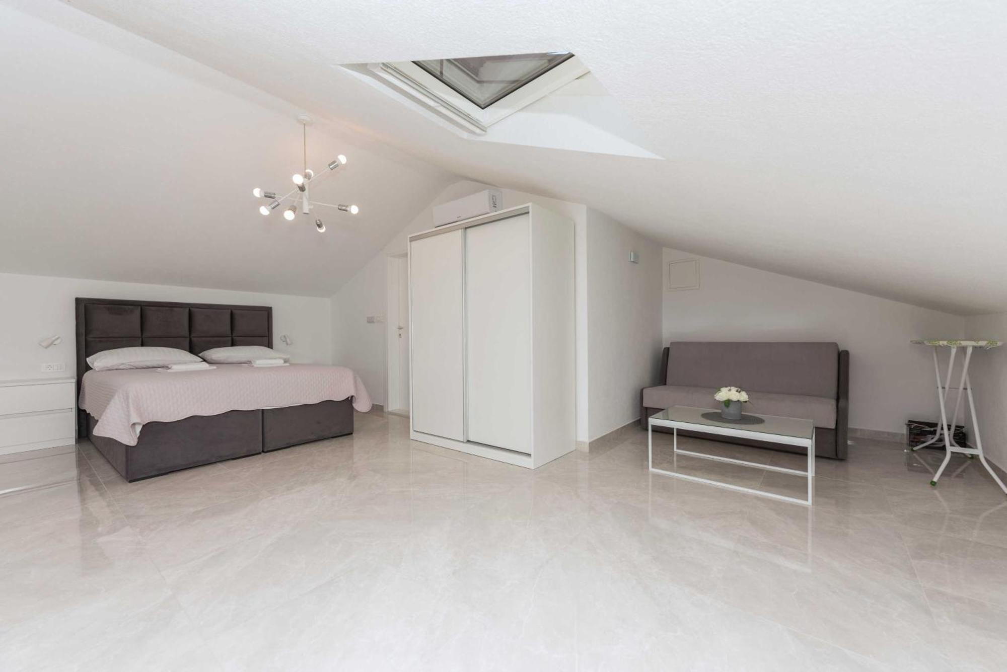 M&a 2 Apartman Makarska